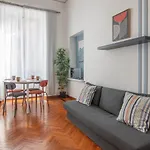 Ezio House Apartment *
